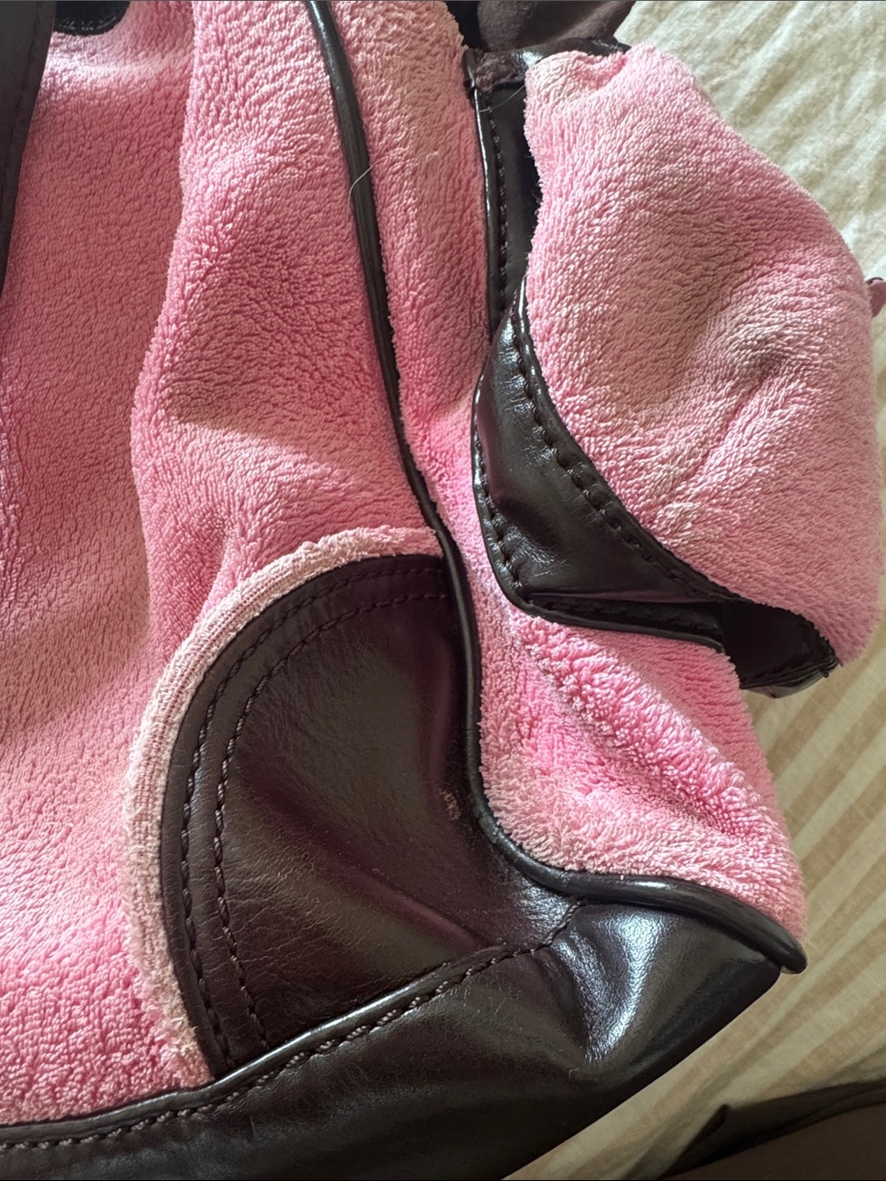 Vintage RARE Juicy Couture Pink Shoulder Bag with Dark Brown Trim and Charm - Picture 10 of 12